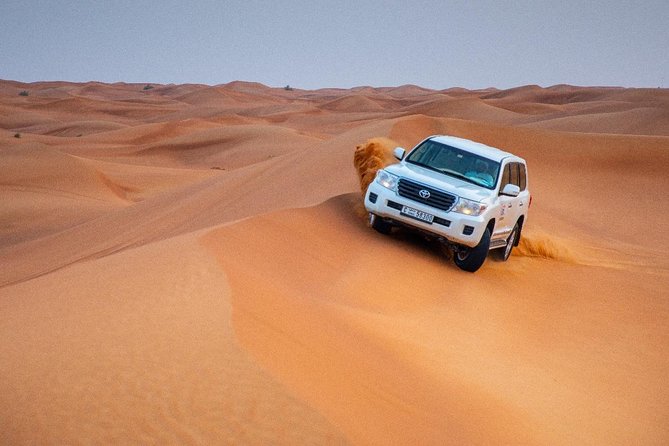1001 Arabian Nights - Getting to the dunes with an air-conditioned ride