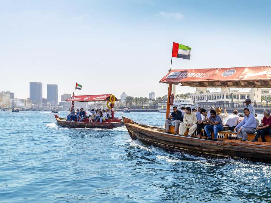 2-Day City Tour: Dubai & Abu Dhabi + Yacht Experience - Burj Khalifa area and Sheikh Zayed Road: the city layout you can feel