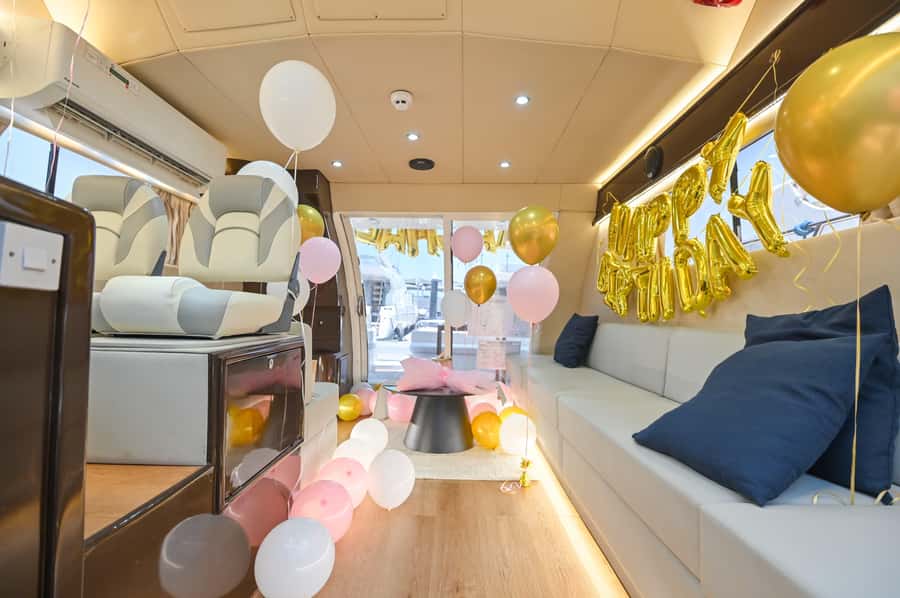 2 Hour Birthday Celebration on a Yacht in Dubai - Where You Meet and What to Bring for a Smooth Sail