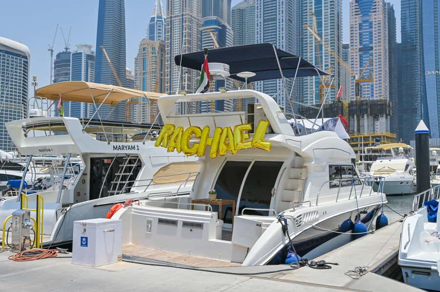 2 Hour Birthday Celebration on a Yacht in Dubai - The Yacht Route: Dubai Marina, Dubai Eye, JBR, and the Palm