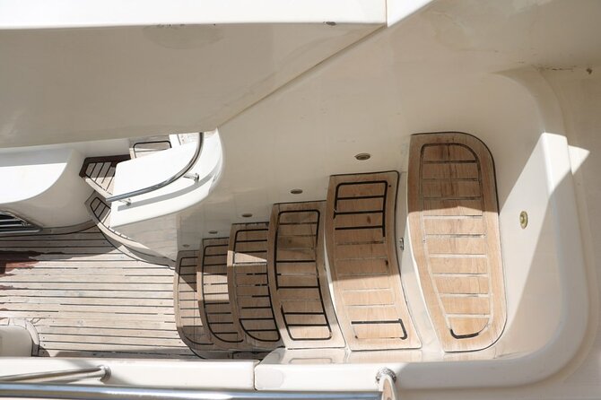 2-Hour Private Yacht 50ft Tour Around Burj Al-Arab - Why a private Burj Al-Arab yacht feels special, fast