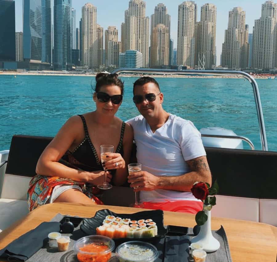 2-Hrs Private Romantic Sunset Cruise with Sushi and Drinks - Photos, proposals, and birthdays: what the setup is good for
