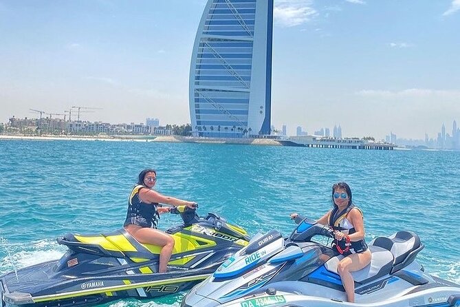 30mins Burj Al Arab Jetski Tour - Included gear, water, and what to pack so you are comfortable
