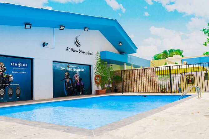 4 Day Certified PADI Open Water Scuba Diver in Dubai - Pool skill sessions in two purpose-built pools: where beginners build confidence