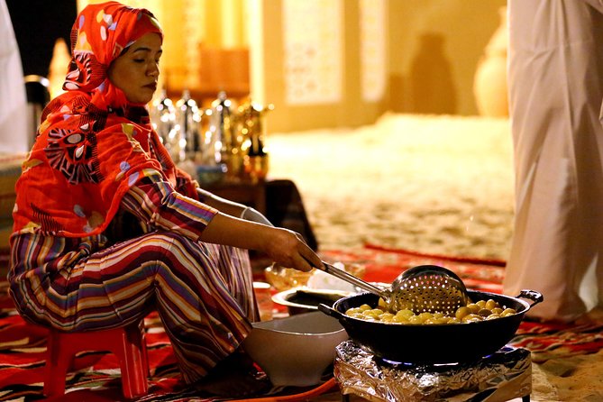 Abu Dhabi Afternoon Desert Safari and BBQ Dinner - Dinner under the stars: what the BBQ-style buffet includes