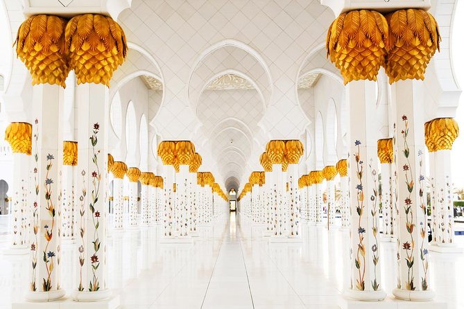 Abu Dhabi city tour & desert safari from Dubai - Emirates Heritage Village and Qasr Al Watan: culture with breathing room