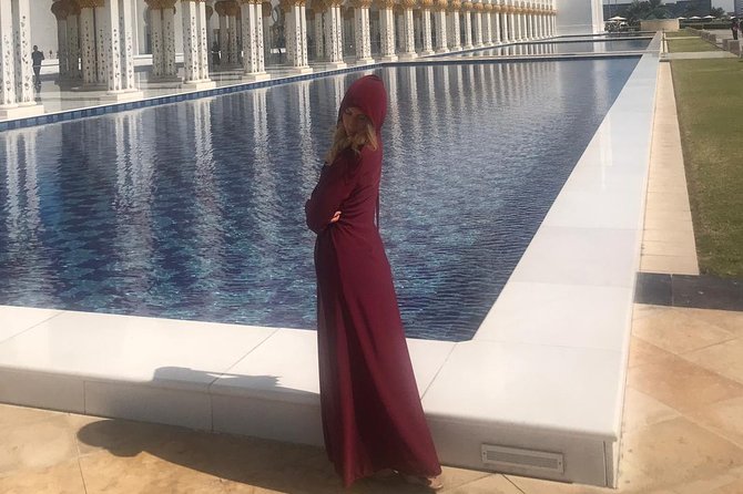 Abu Dhabi City Tour (Grand Mosque & Qasr Al Watan) - Dates Market and Souks time: shopping that actually feels useful