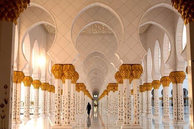 Abu Dhabi City Tour in a 4x4 Shared Vehicle - Emirates Palace Mandarin Oriental: a classic exterior pause