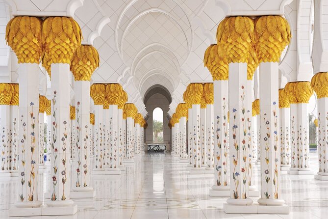 Abu Dhabi city tour with Entry ticket to Louvre Museum from Abu Dhabi - Sheikh Zayed Grand Mosque Center: dress rules and how to use your time