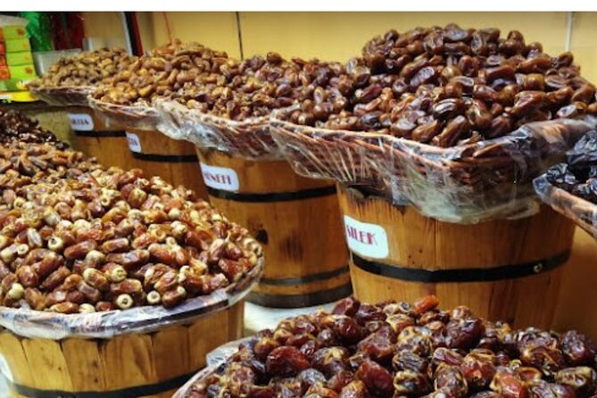 Abu Dhabi City Tour with Evening Desert Safari Hot BBQ Dinner - Heritage Village: Traditional Culture Without the Museum Feeling