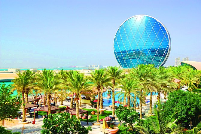 Abu Dhabi City Tour with Grand Mosque and Emirates Palace Visit - Emirates Palace and the Luxe-Coast Photo Stop Logic