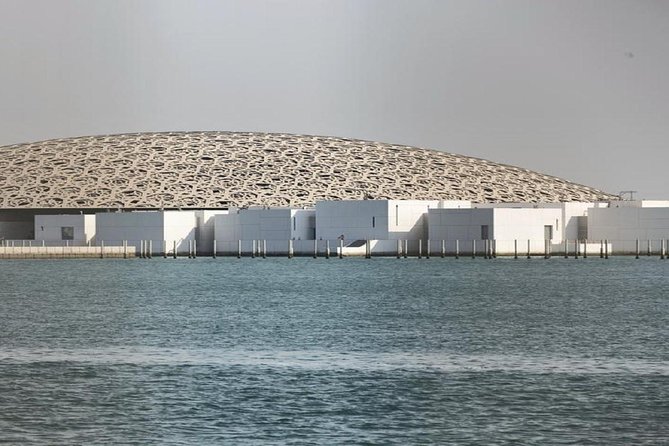 Abu Dhabi City Tour with Louvre Museum Entry Ticket - Sheikh Zayed Grand Mosque Center: scale that hits in person