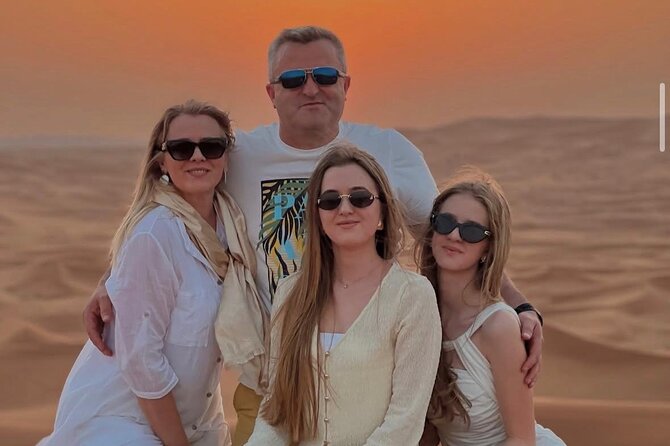 Abu Dhabi Desert Safari with Live Entertainment and Live BBQ - Sunset views: the natural break between action and dinner