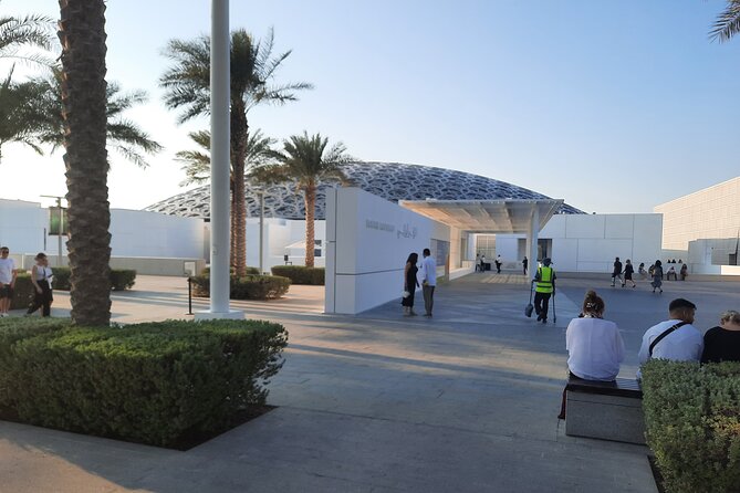 Abu Dhabi Full Day City Tour from Dubai - Price and logistics: what you really get for a group up to 5
