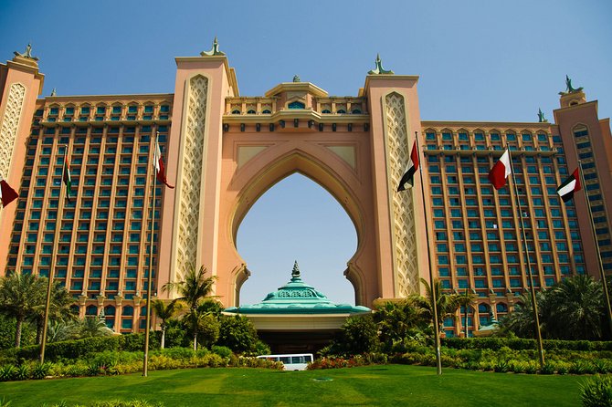 Abu Dhabi Grand Mosque, Etihad Towers & Royal Palace Visit from Dubai - Sheikh Zayed Grand Mosque: The Stop You Should Time Your Day Around
