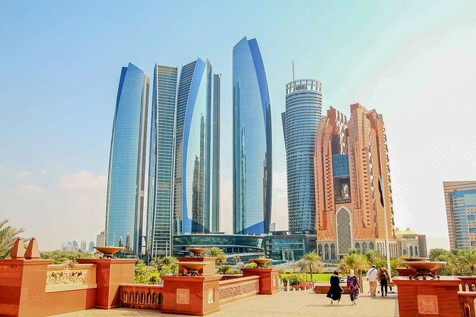 Abu Dhabi Guided City Tour With Ferrari World Tickets From Dubai - Ferrari World at Yas Island: The 4-Hour Payoff