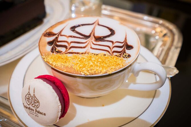 Abu Dhabi: Half-Day Guided City Tour - Emirates Palace and the art of a quick exterior stop