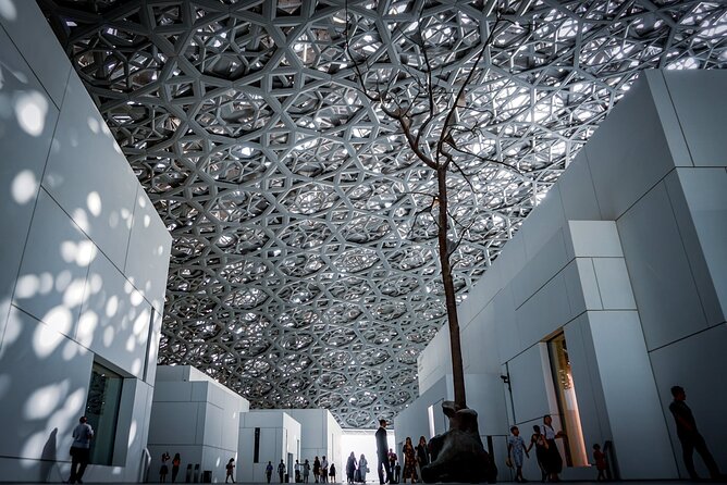 Abu Dhabi Mosque and Louvre Museum with Lunch from Dubai - From Dubai to Yas Island: the 9-hour rhythm