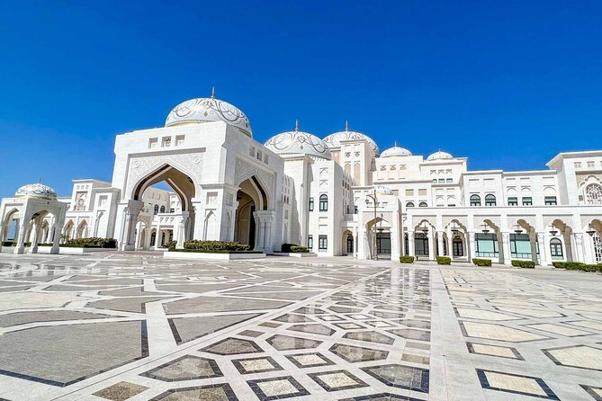 Abu Dhabi Private City Tour From Dubai - Heritage Village, Corniche Beach, and the Dates Market