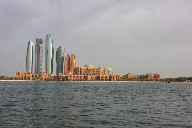 Abu Dhabi Private City Tour with Pick up Dubai And Abu Dhabi - Price and value: what $215 per group really buys