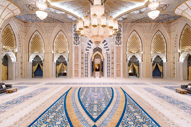 Abu Dhabi Sheikh Zayed Grand Mosque, Louvre, Qasr Al Watan Palace - Abu Dhabi in One Day, Without the Usual Rush