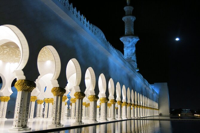 Abu Dhabi Sheikh Zayed Grand Mosque Tour - Should you book the Abu Dhabi Sheikh Zayed Grand Mosque tour?