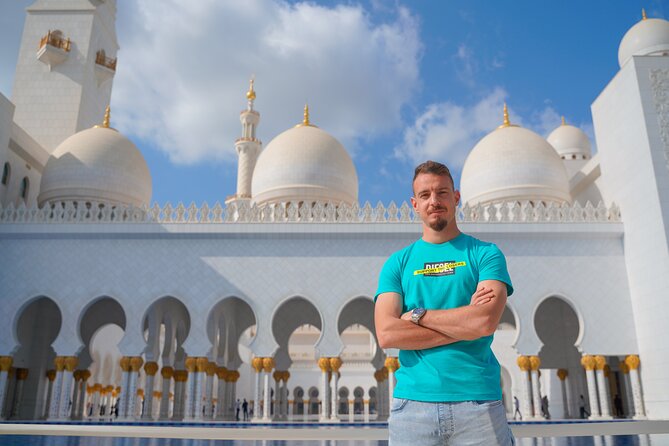 Abu Dhabi Sheikh Zayed Mosque Half-Day Guided Tour from Dubai - Dress code rules that can trip you up
