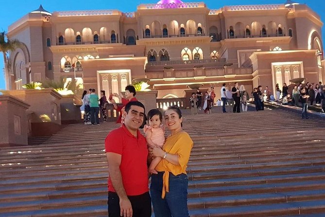 Abu Dhabi Sightseeing Tour from Dubai - Manarat al Saadiyat and Saadiyat Island: a free culture stop with context
