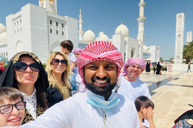 Abu Dhabi Tour Grand Mosque Emirates Palace Heritage Village - Emirates Heritage Village: a short stop with real context