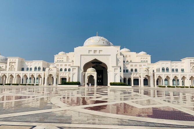 Abu Dhabi Tour Grand Mosque Emirates Palace Heritage Village - Louvre Abu Dhabi photo stop: the dome and water look