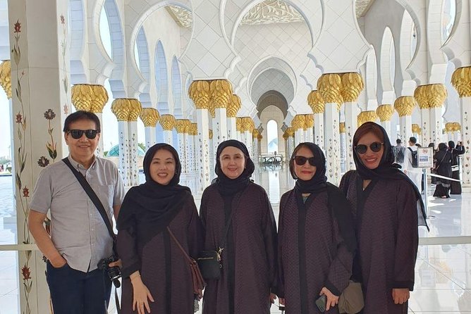 Abudhabi Private Layover Tour -6 hours - Yas Island: Ferrari World area, the F1 track photo moment, and more