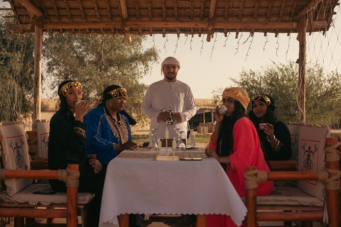 Al Marmoom Oasis Luxury Tent with Bedouin Dinner - Stop 2: Al Marmoom Conservation Reserve, falcon photos, henna, and Bedouin supper