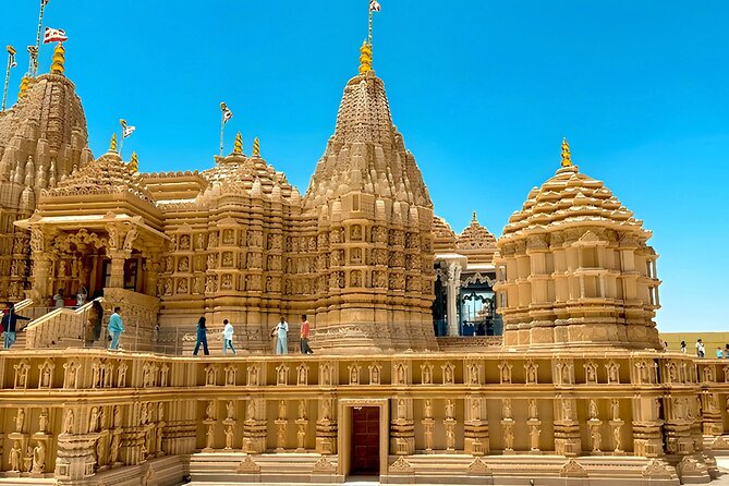 BAPS Hindu Temple And Sheikh Zayed Mosque Tour - From Dubai to Abu Dhabi: timing, travel time, and the small-group pace
