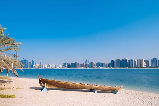 BAPS Hindu Temple And Sheikh Zayed Mosque Tour - Lunch break in Abu Dhabi: plan on time, not a full meal package