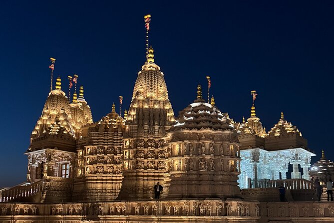 BAPS Hindu Temple And Sheikh Zayed Mosque Tour - Who should book this tour, and who might want a different fit