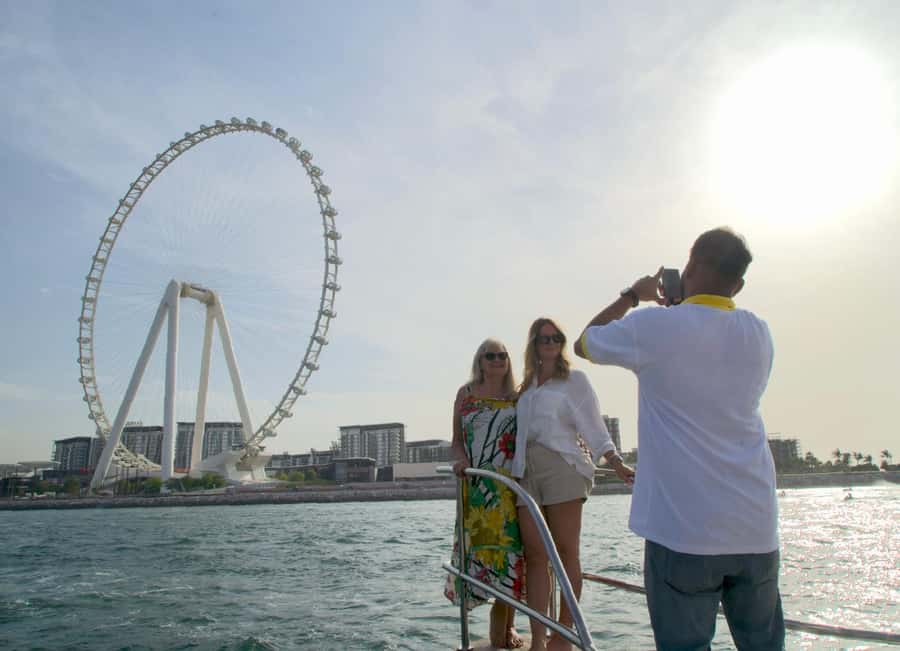Burj Al Arab: 2-Hour Yacht Tour with BBQ Dinner - Meeting at Dubai Harbour Yacht Club, Gate 11B (and the shoes rule)