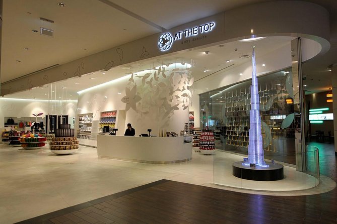Burj Khalifa At the Top & Dubai Aquarium Combo Entrance Tickets - Vouchers, pickup, and getting in without stress