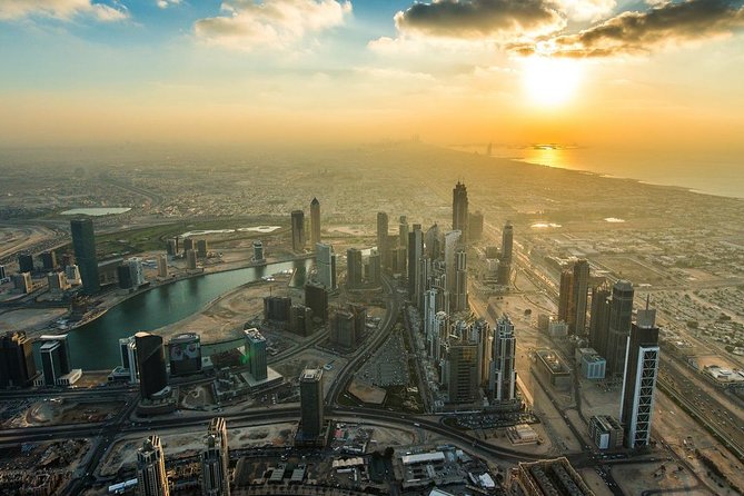 Burj Khalifa: At The Top (Levels 124 and 125) Admission Ticket - Taking the Fast Elevator, Then Slow Down at the Floors