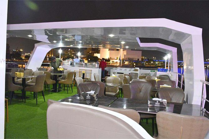 Catamaran Cruise with Dinner at Al Jaddaf Dubai - Crowd reality: what “max 140 travelers” feels like