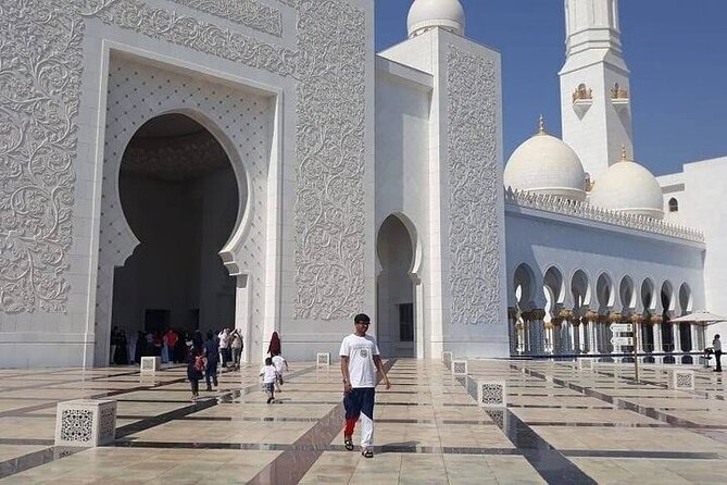 Combo Tour: Grand Mosque Visit & Dubai Desert Safari Experience - What this combo tour is best for