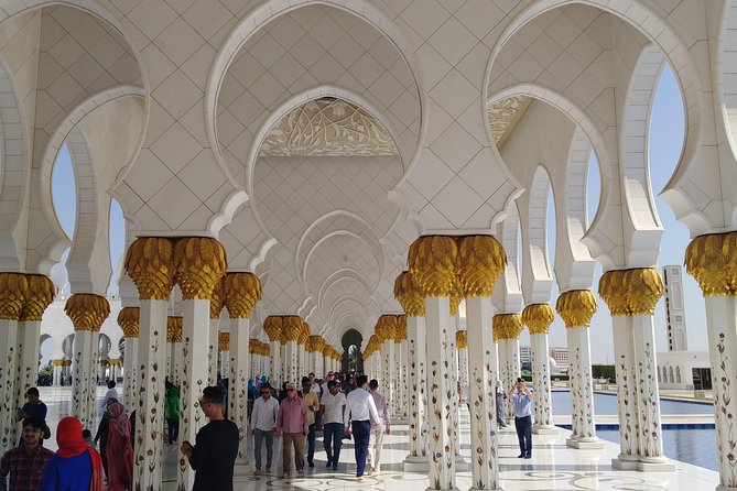 Day Tour of Abu Dhabi from Dubai - Heritage Village and the Corniche drive: culture cues plus skyline views