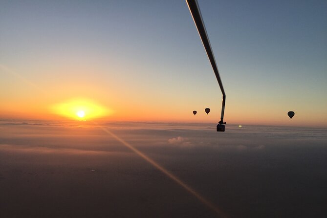 Deluxe Hot Air Balloon Ride with Breakfast & Flight Falcon Show - The flight itself: what you’ll actually see above the dunes