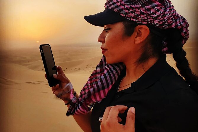 Desert Safari Dubai (VIP Package ) - Desert camp dinner: what the BBQ and entertainment are like