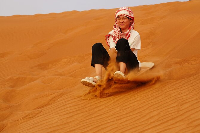 Desert safari Dubai with BBQ Dinner - What to pack and wear so you stay comfortable