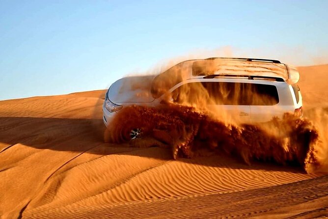 Desert Safari -Live Shows, BBQ Dinner, Dune Bashing and lot more. - Key highlights at a glance