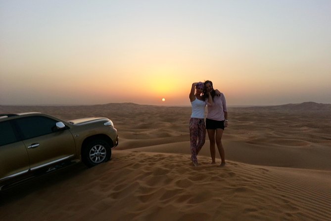 Desert Safari Tour - FULL PROGRAM with Dinner Show and more... - A Full-Program Desert Safari in Dubai: What You Actually Get