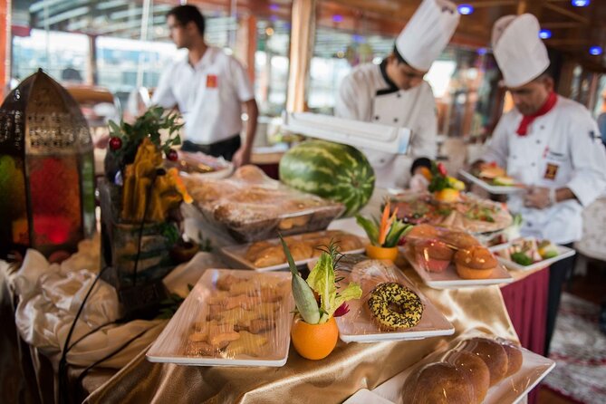 Dhow Cruise Dinner on Dubai Creek - Dinner buffet on the water: Arabic and international choices