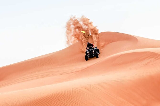 Dinner In Dubai Desert - Margham dune bashing, sandboarding, and that sunset photo pause