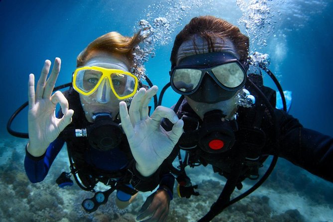 Discover Scuba Diving in Dubai - Meeting at Nemo Center (Azure Resididences, The Palm)
