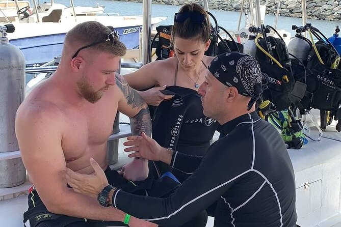 Discover Scuba Diving in Fujirah Dibba - Gear, lunch, and transfers: how “all-in” this really is